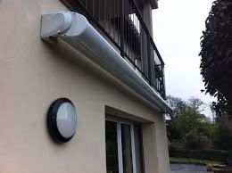 Tende da sole a bracci e a caduta Eurocover per ombreggiatura